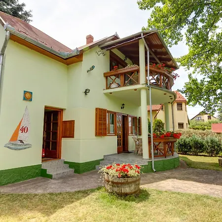 Nemecz Haz Prázdninový dům Balatonmáriafürdő